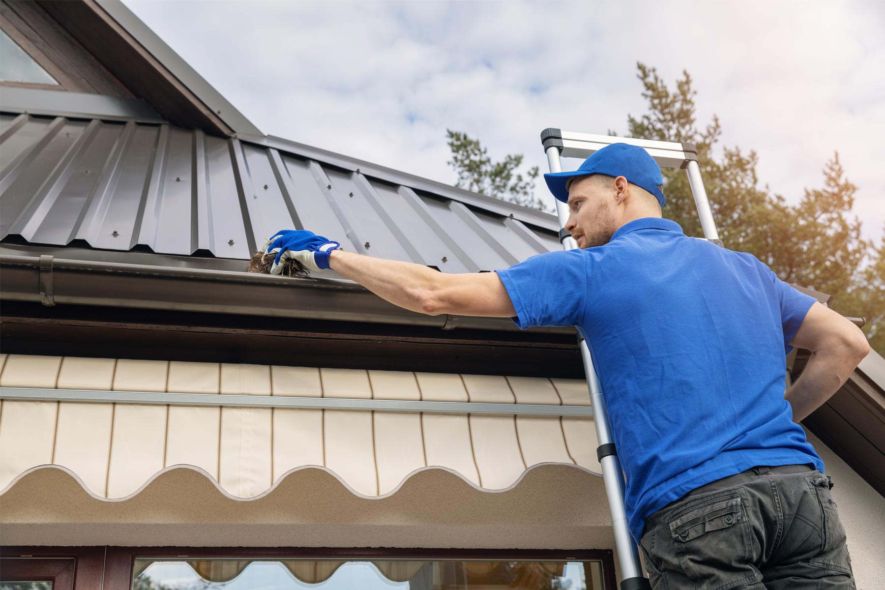 Gutter Cleaning & Repair